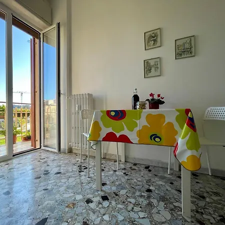 Appartamento The Collector's - Station & Park View