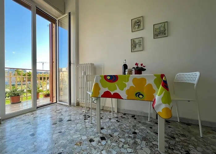 Apartment The Collector's - Station & Park View