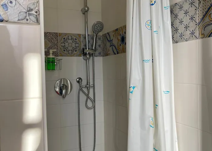 Apartment The Collector's - Station & Park View *