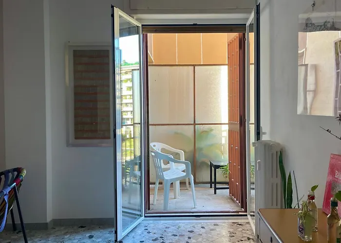 Apartment The Collector's - Station & Park View Bari